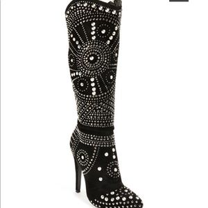 Lauren Lorraine LOLA studded black boot. 7.5